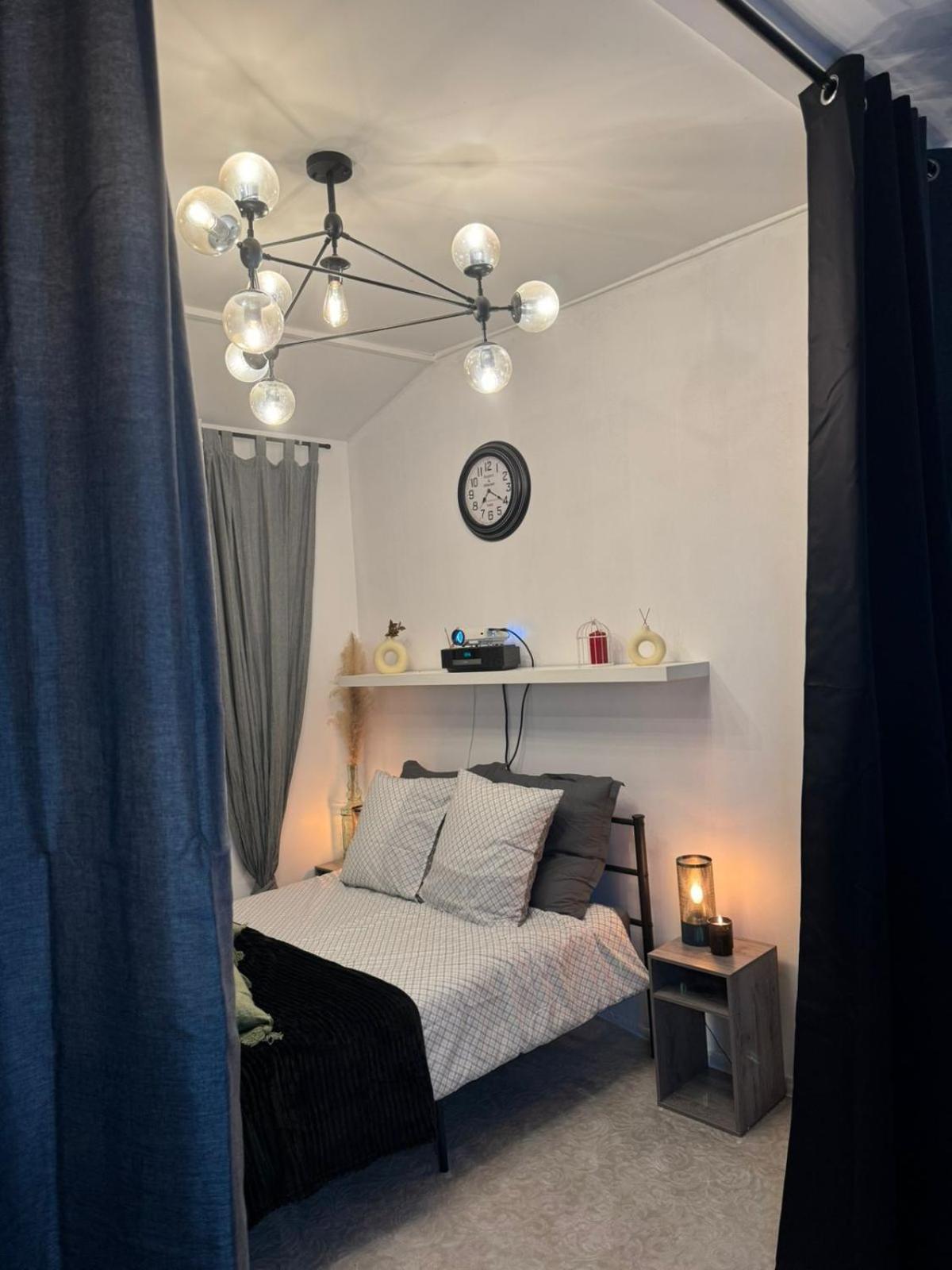 Maisonnette Proche De Paris & Home Cinema بور-لا-رين المظهر الخارجي الصورة